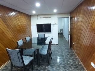 Foto 6 de Amplia Casa en VENTA, Barrio Suarez