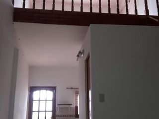 Foto 3 de 2 departamentos tipo duplex y  1 dto primer piso. Rentados ideal inversor   Financiacion consulte