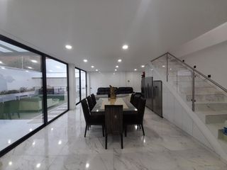 Foto 3 de casa en venta en santa paula. Cod V4681