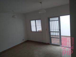 Foto 3 de Departamento en Venta Villa Sarmiento / Moron (B110 866)