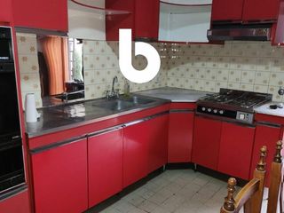 Foto 13 de CHALET CENTRICO EN CARLOS PELLEGRINI  GRAL RODRIGUEZ