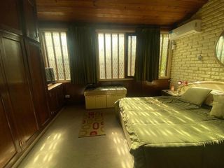 Foto 6 de Chalet 5 ambientes con garage doble y parque en Brandsen e  Italia