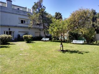 Foto 1 de casa 4 ambientes en alquiler temporada 2024-MIramar