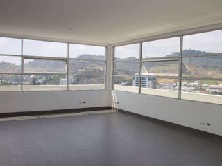 Foto 3 de Venta o Alquiler de Moderna y Amplia Oficina en Edificio Olivos Tower