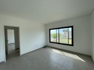 Foto 18 de Casa en venta en Belen de Escobar