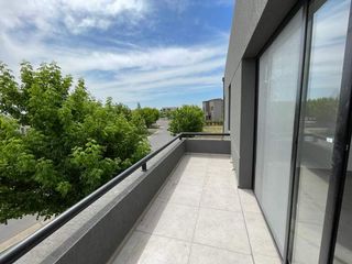 Foto 26 de Casa en venta en Belen de Escobar