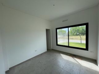 Foto 11 de Casa en venta en Belen de Escobar