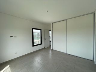 Foto 30 de Casa en venta en Belen de Escobar
