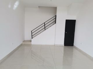 Foto 1 de Local de venta en C.C. OASIS, Autopista Terminal Terrestre-Pascuales, 42 m2