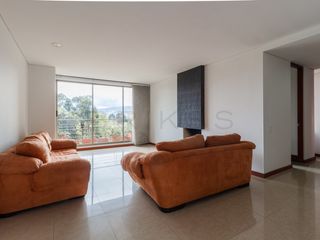 Foto 2 de apartamento en venta en gratamira. Cod V6881