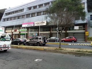 Foto 1 de Vendo / Arriendo Dos Locales C.C.el Bosque Juntos o Por Separado