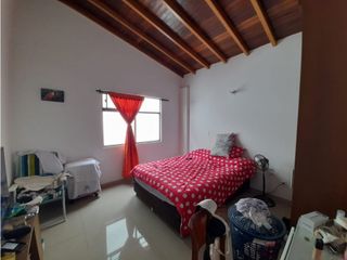 Venta de edificio en Los Colores, Medellín