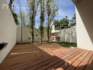 Venta de Departamento 2 AMBIENTES, 2 BAÑOS, Moreno, con patio, mini piscina y cochera