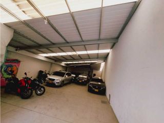 Foto 6 de LOCAL DE 280 M2 EN ARRIENDO