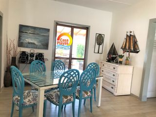 Foto 9 de Casa de Alquiler en Playas con piscina para 16 personas
