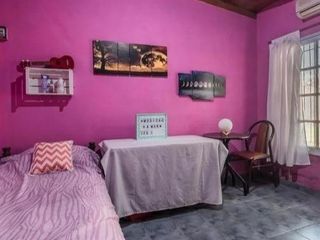 Casa en venta - 4 Dormitorios 2 Baños - Cocheras - 300Mts2 - La Matanza