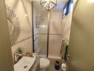 Foto 14 de DEPARTAMENTO EN VENTA URDESA CENTRAL. TOTALMENTE REMODELADO. EXCELENTES ACABADOS.