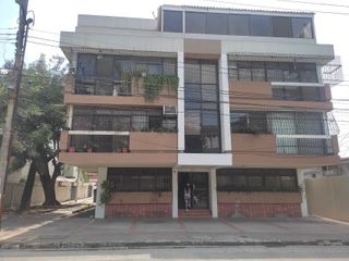 Foto 18 de DEPARTAMENTO EN VENTA URDESA CENTRAL. TOTALMENTE REMODELADO. EXCELENTES ACABADOS.