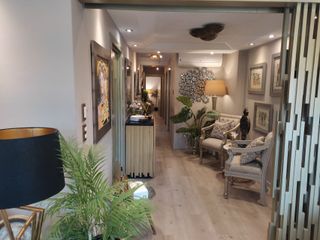 Foto 5 de DEPARTAMENTO EN VENTA URDESA CENTRAL. TOTALMENTE REMODELADO. EXCELENTES ACABADOS.