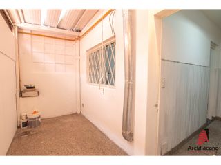 PH 2 AMBIENTES CON PATIO CNEL. J GORDILLO 2100, VERSALLES, CABA. VENTA