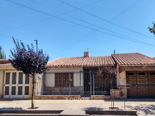 OPORTUNIDAD! Excelente casa en venta a metros Perito Moreno- Godoy Cruz