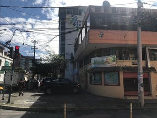 Foto 4 de VENDO EDIFICIO RENTERO ESQUINERO LOCALES -RESTAURANTE- MARISCAL