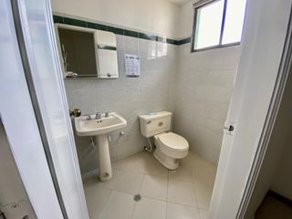Foto 3 de consultorio en arriendo en alto prado. Cod A11216