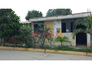 Foto 1 de 🏡 ¡Oportunidad única en Colan, Paita! 🌟

Descubre la comodidad y tranquilidad que te ofrece esta encantadora casa urbana de un piso, perfecta para e