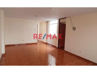 Departamento en Venta en Los Olivos