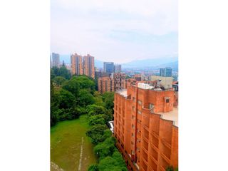 Venta Apartamento El Poblado Arriba Avenida en  Loma de Televida