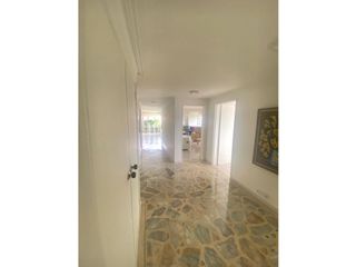 Venta Apartamento El Poblado Arriba Avenida en  Loma de Televida
