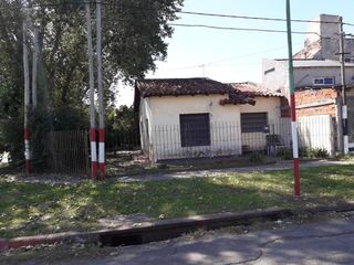 Foto 2 de CASA A RECICLAR 23 ESQ 79-ZONA EN CRECIMIENTO-MUY BUEN ENTORNO