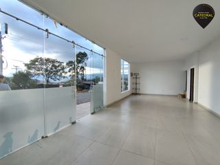 Foto 2 de Local de arriendo en Plaza Baguanchi – código:20659