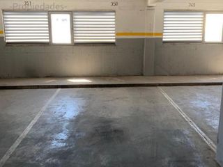 venta cochera - auto o camioneta- Recoleta - Barrio norte - Azcuenaga 1000 - Expensas bajas