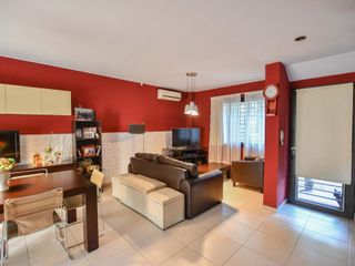 CASAS EN VENTA EN LA PLATA 2 COCHERAS