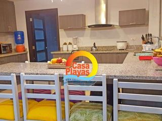 Foto 4 de ALQUILO MODERNA CASA CON PISCINA EN PLAYAS, SECTOR HUMBOLDT, PARA 14 PERSONAS