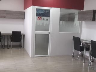 Foto 1 de Local de Alquiler en River Plaza