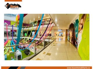 Foto 4 de *ARRIENDO LOCAL 66 M2 + 12 M2 MEZANNINE CC SANTAFE BOGOTA