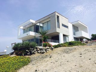 OCASION - Venta de hermosa casa de playa en Primera fila - Playa Las Palmeras - Asia