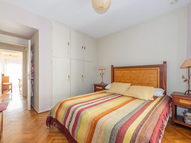 Venta Departamento 5 dormitorios, cochera, terraza, balcón Recoleta
