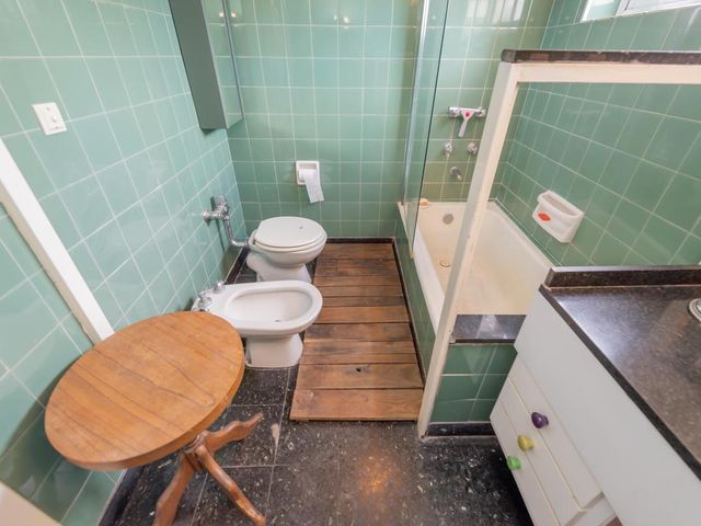 Venta Departamento 5 dormitorios, cochera, terraza, balcón Recoleta