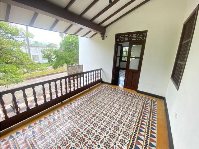 SE ARRIENDA CASA COMERCIAL, BARRIO BELLAVISTA