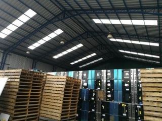 Foto 1 de VENTA BODEGA 712M2, SUR DE QUITO, ALTO IMPACTO