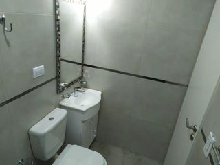 PH en venta - 1 dormitorio 1 baño - Cochera - 80mts2 - Quilmes Oeste