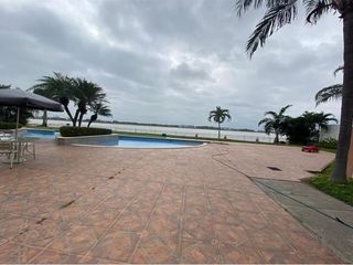 Foto 10 de departamento de venta con vista al rio Samborondón