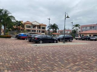 Foto 11 de departamento de venta con vista al rio Samborondón