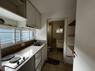 Foto 2 de Departamento con patio en alquiler dos ambientes en Villa Urquiza - Av Triunvirato 4141