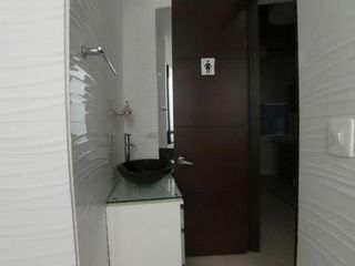 Foto 5 de oficina en venta en la salle. Cod V1060074