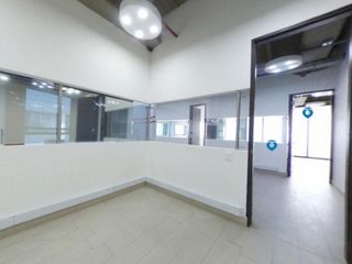 Foto 8 de oficina en venta en la salle. Cod V1060074