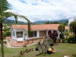 Foto 1 de casa campestre en venta en los alpes. Cod V2866695